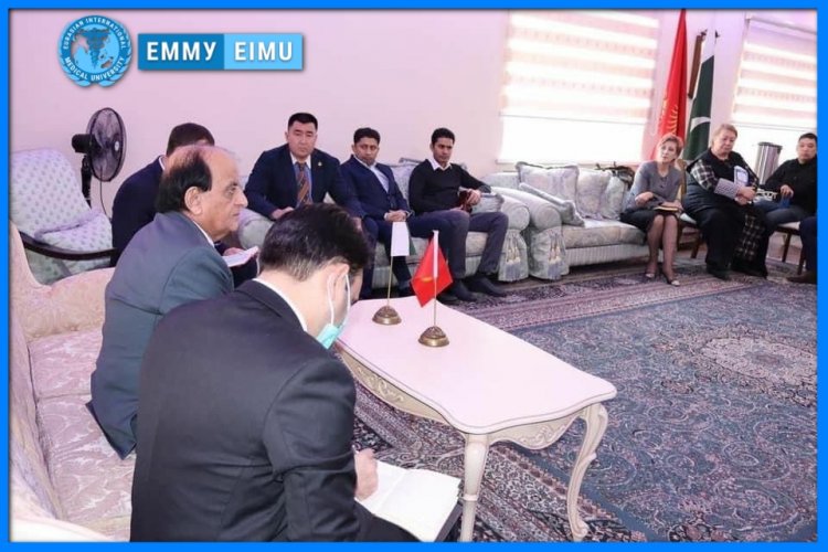 Rector of EIMU Esen Saliev took part in the meeting with His Excellency Ambassador of the Islamic Republic of Pakistan  Mr. Sardar Azhar Tariq Khan to discuss issues of welfare of Pakistani students