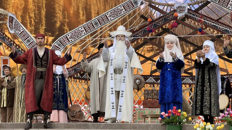 Студенты ЕМУ на ярмарке этнодизайна в Алматы