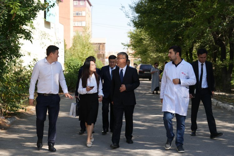 Visit of Chinese delegation from Qingdao University to Eurasian International University