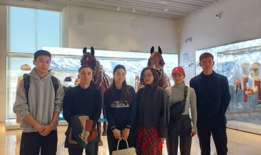 Design students visited museums and an art school