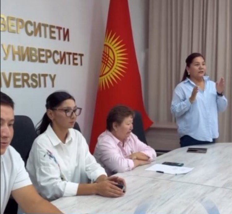 1-курстун студенттерин тосуу аземи