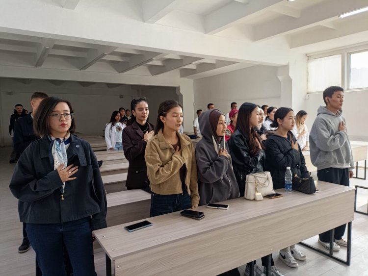 Кесиптик майрам кут болсун!